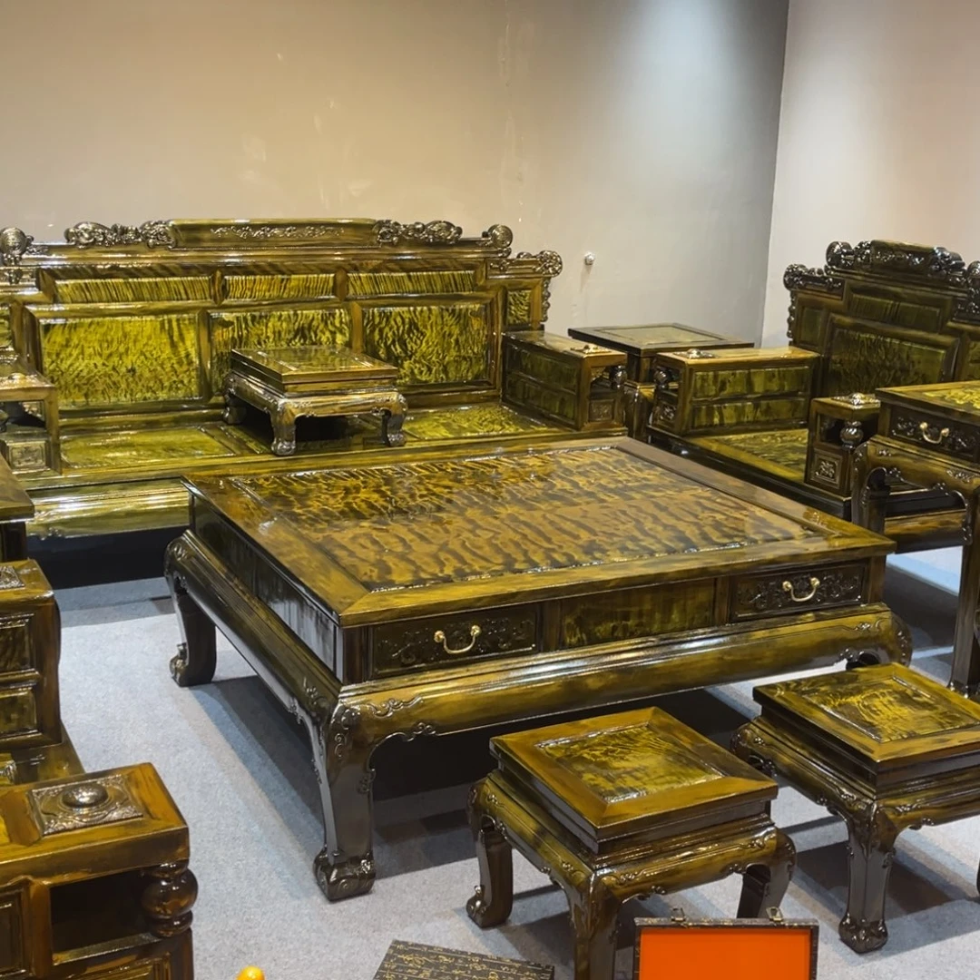 用***0紫檀木类成套家具，大叶，沙发十三件