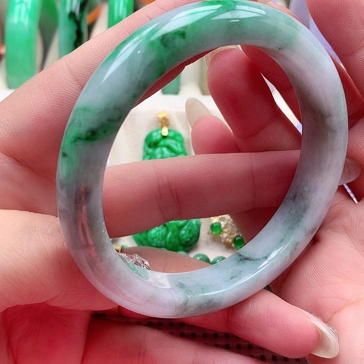 翡翠未镶嵌手镯翡翠手镯