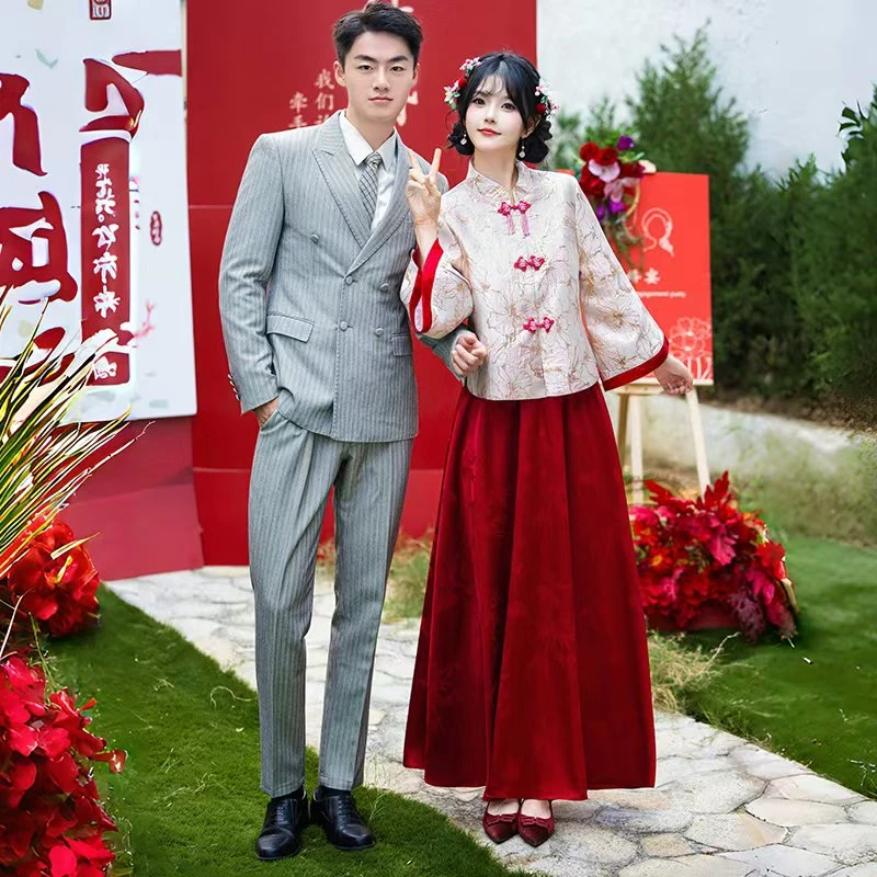 927新中式唐装婚宴立领喜庆盘扣重工织锦上衣搭配提花半身裙套装