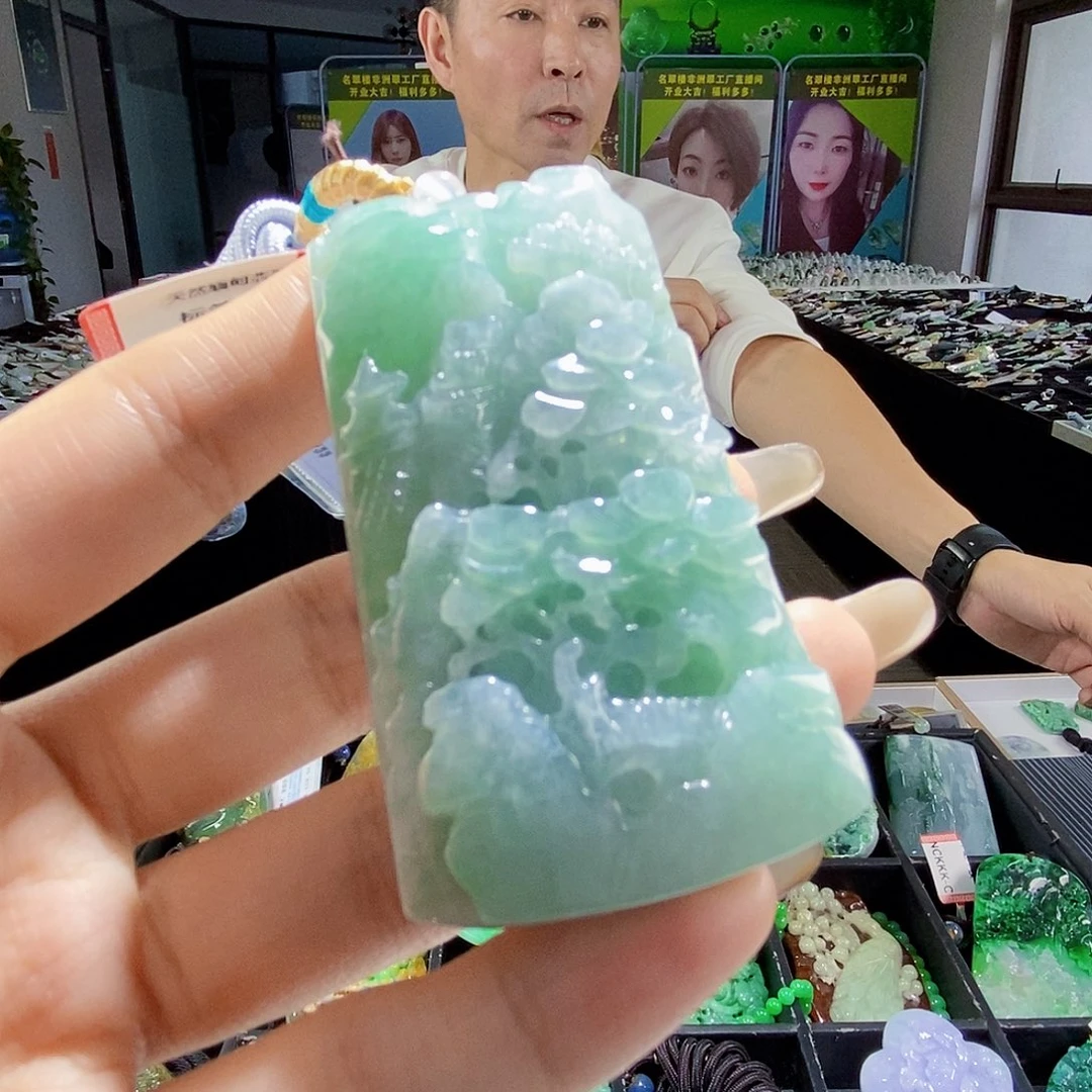 颈饰未镶嵌翡翠翡翠