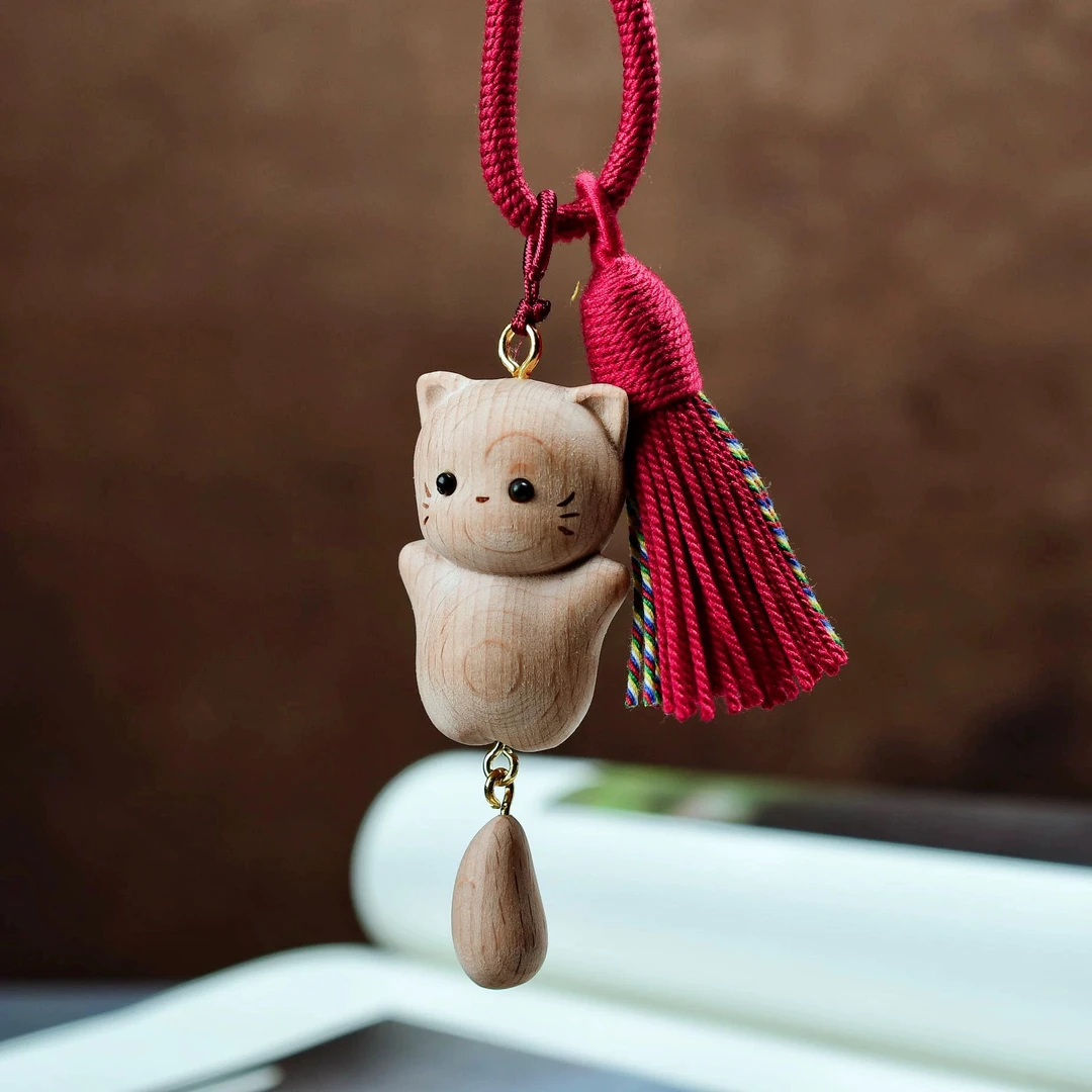 甩尾抱抱猫 红流苏小猫包挂钥匙扣