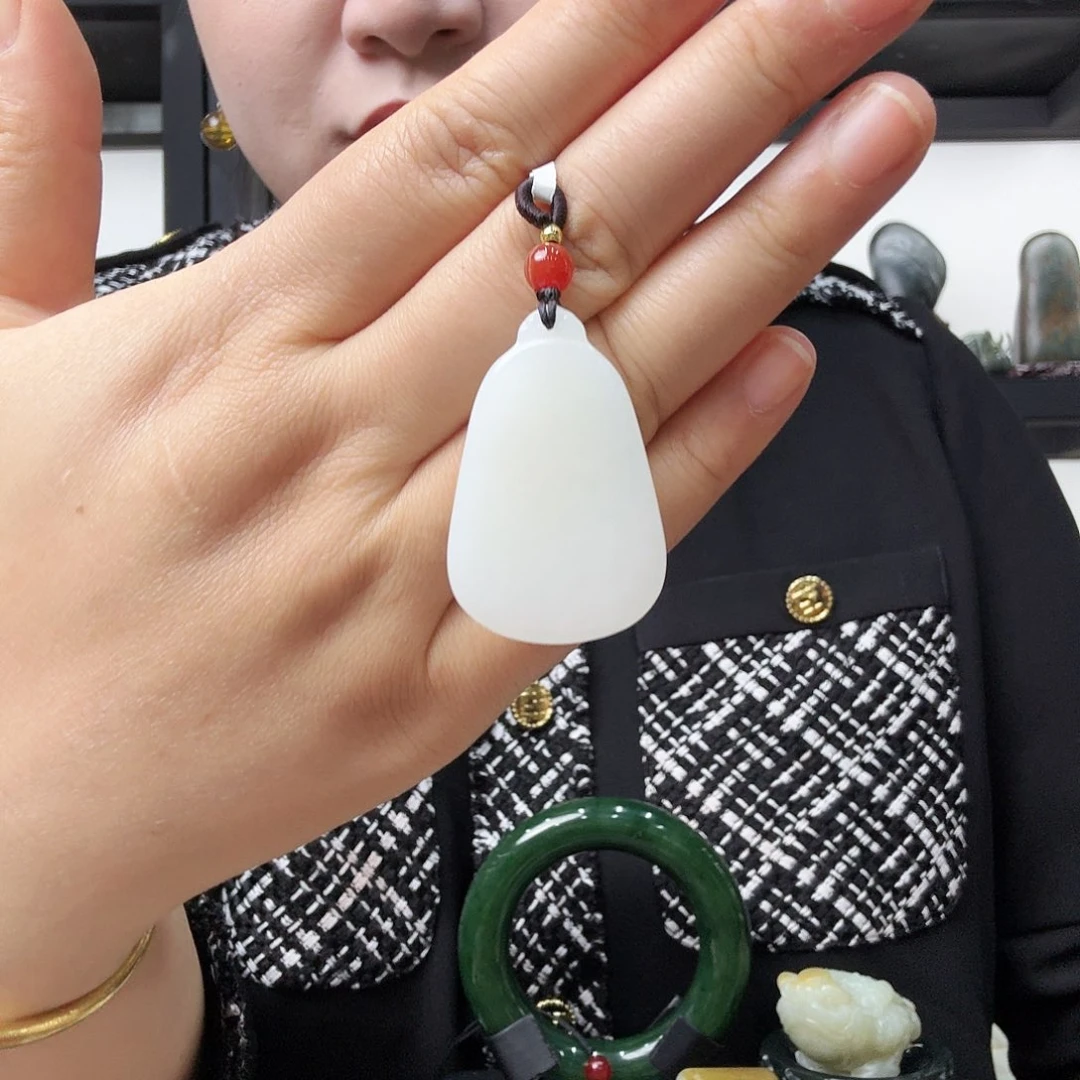 和田玉未镶嵌吊坠(不含链)