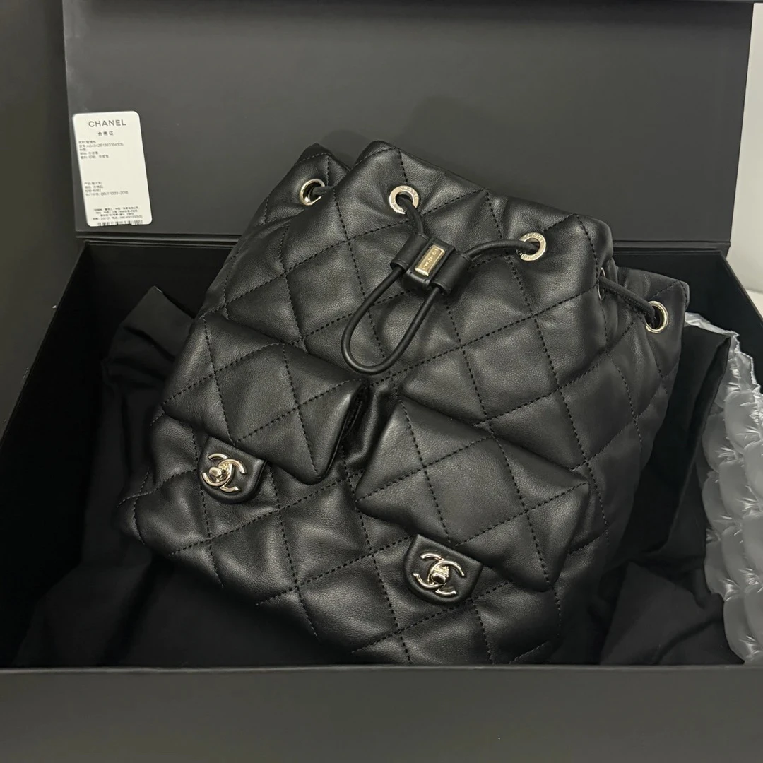 95新 Chanel/香奈儿 23B双口袋抽绳双肩包芯片20cm/0995111904