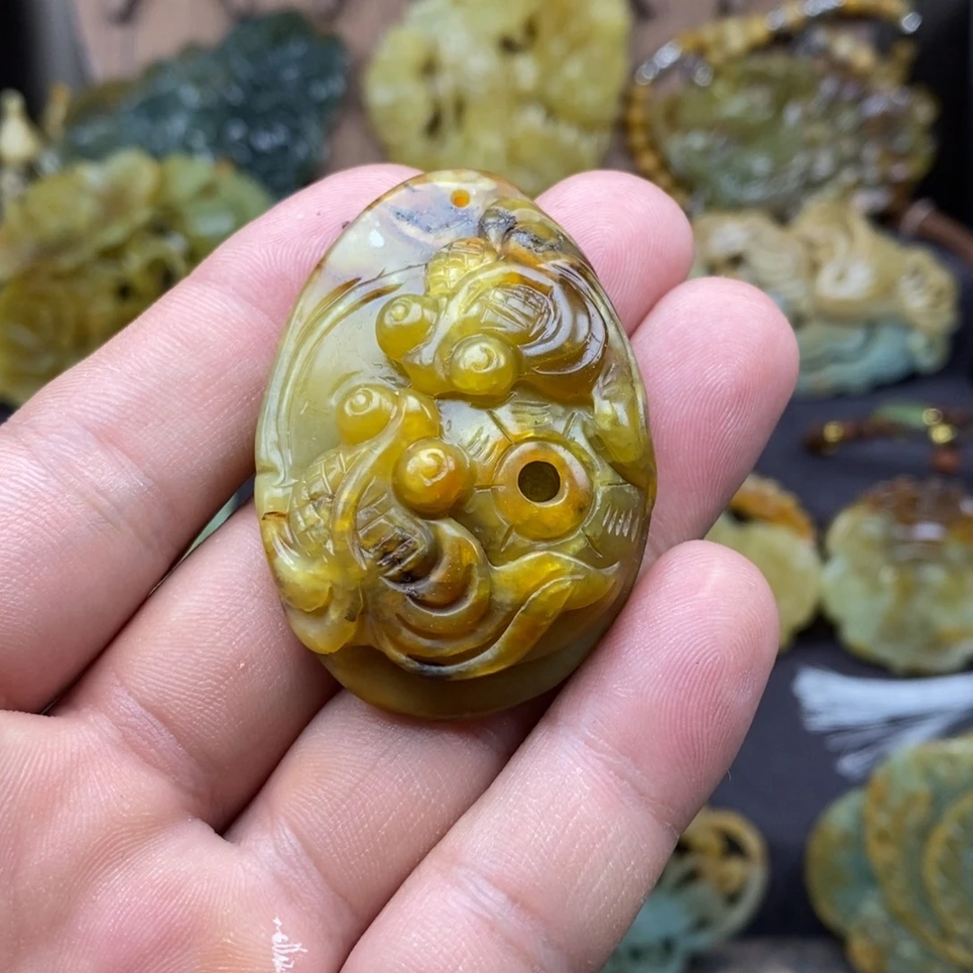 蛇纹石玉未镶嵌吊坠(不含链)