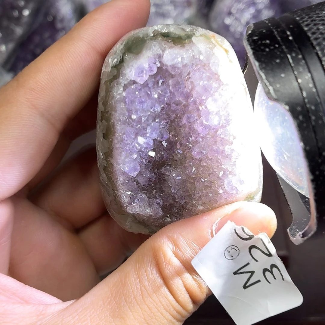 未镶嵌水晶大型摆件（非配饰）