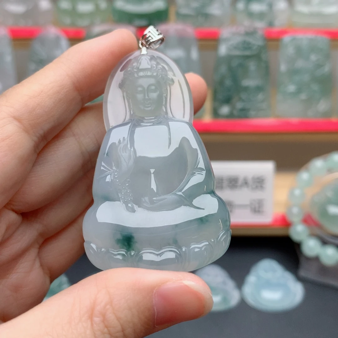 (***租翡翠18K金镶嵌颈饰素衣