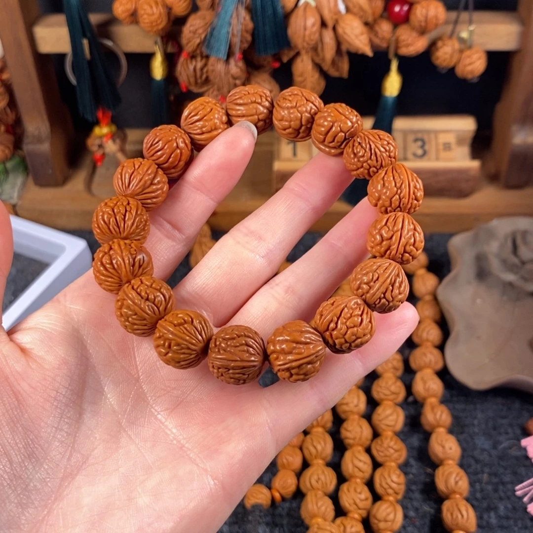 吊坠桃核桃枭手串