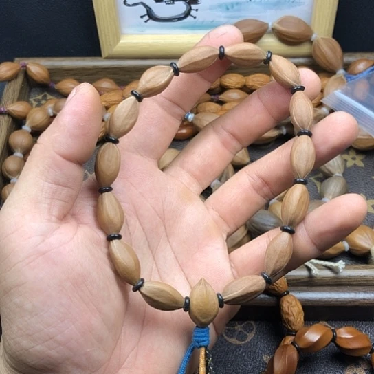 久***了橄榄核吊坠来咯哦哦哦哦哦