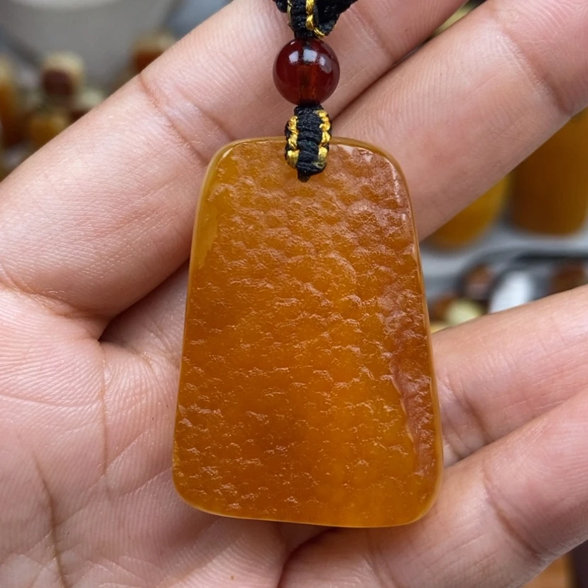 【闪购商品】琥珀颈饰未镶嵌