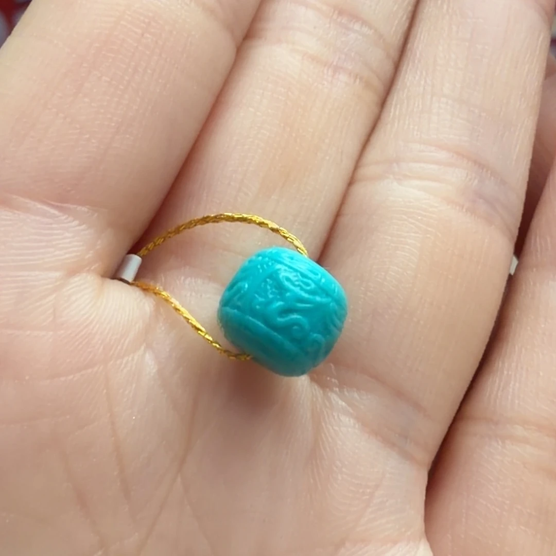 绿松石未镶嵌颈饰