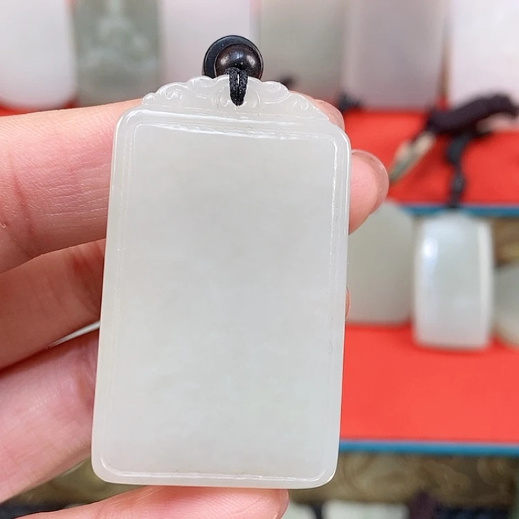 【闪购商品】颈饰未镶嵌和田玉