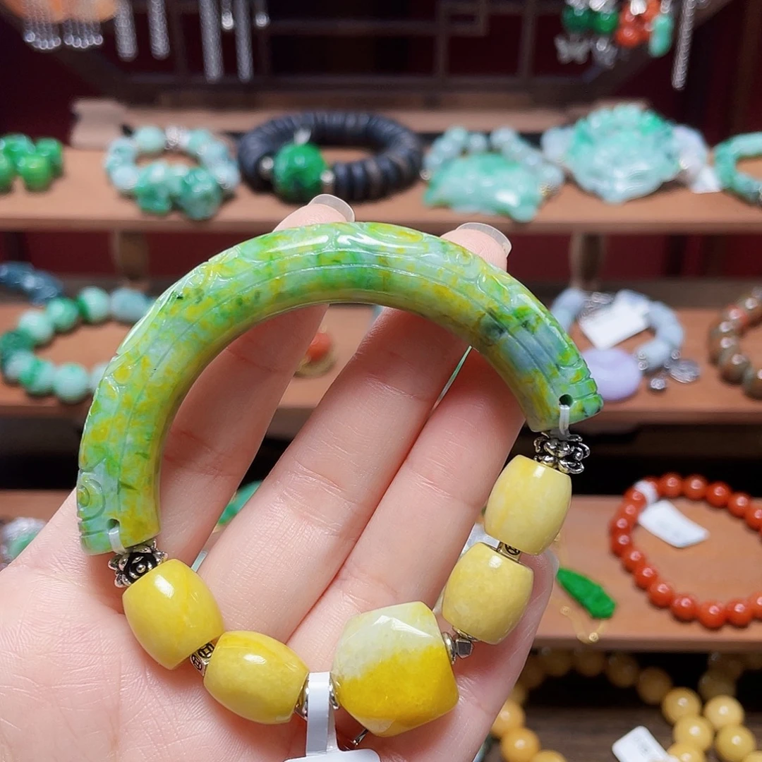 梧****未镶嵌手链翡翠饰品