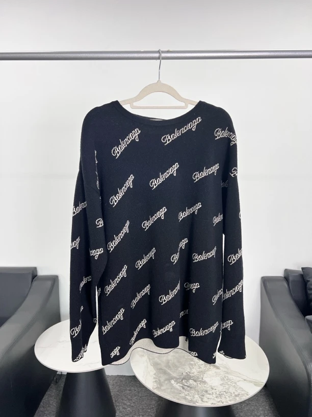 99新 Balenciaga/巴黎世家  CR015/巴黎世家/99新/满印圆领针织衫