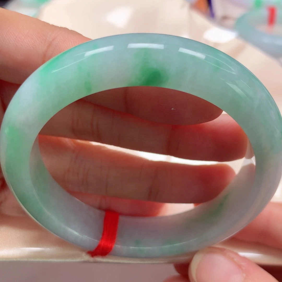 未镶嵌手镯翡翠冰胶绿飘花