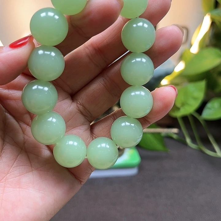 和田玉手串未镶嵌