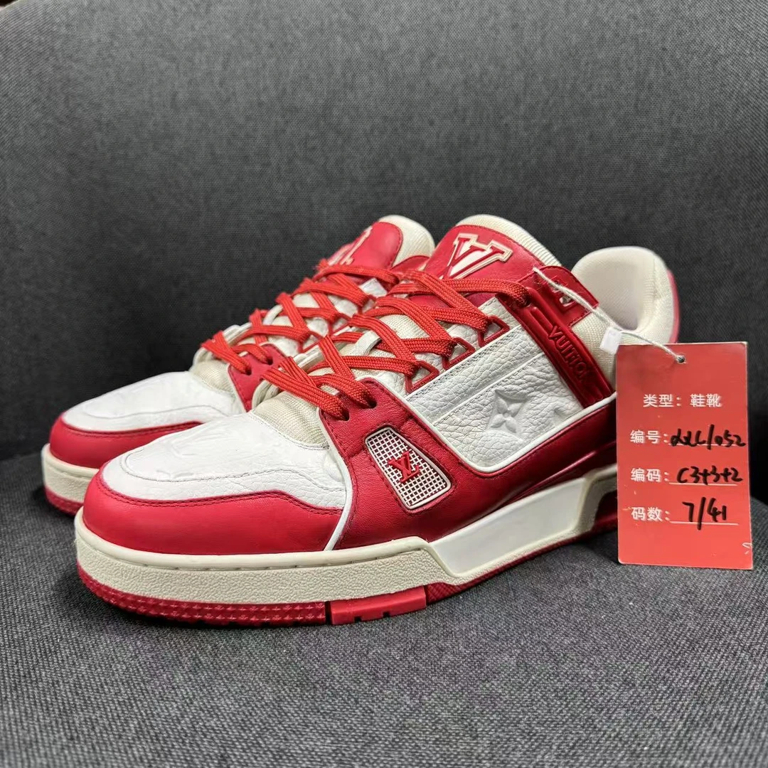 95新 LouisVuitton/路易威登 特惠 lv trainer 红慈善款 41码