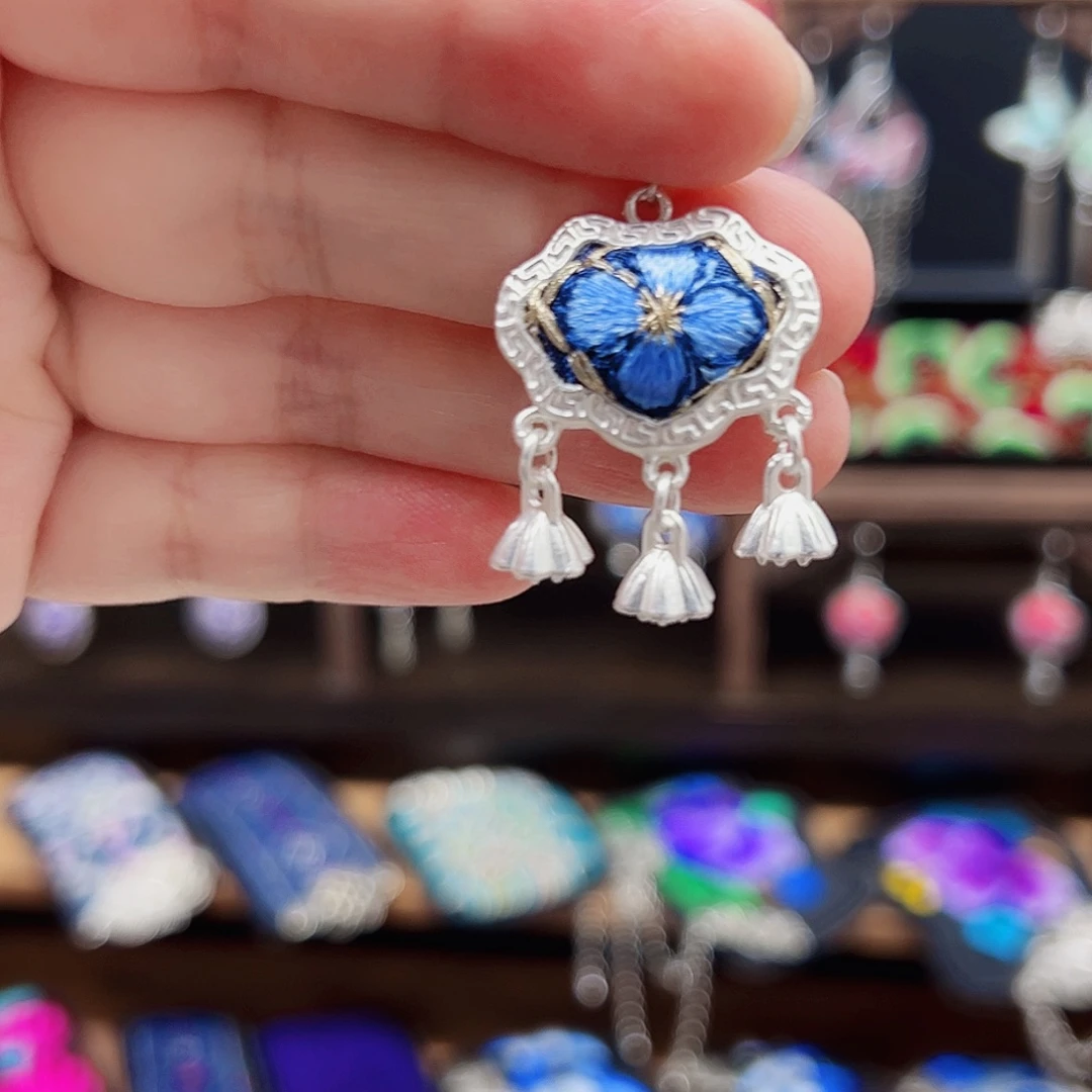 …***…织绣手工刺绣工艺品