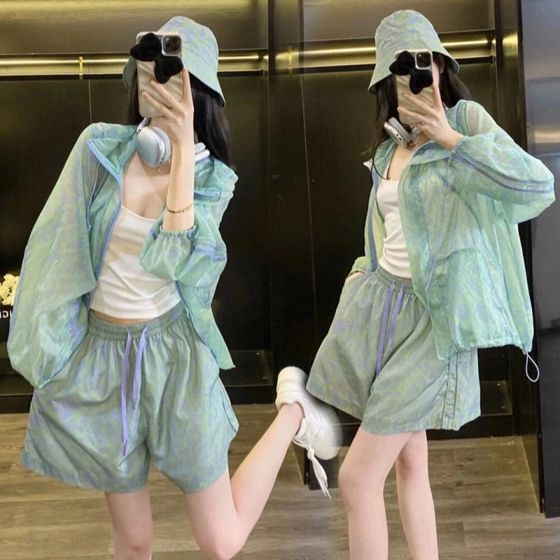 【Y2631】新款宽松轻薄款运动休闲连帽外套防晒衣皮肤衣短裤套装女