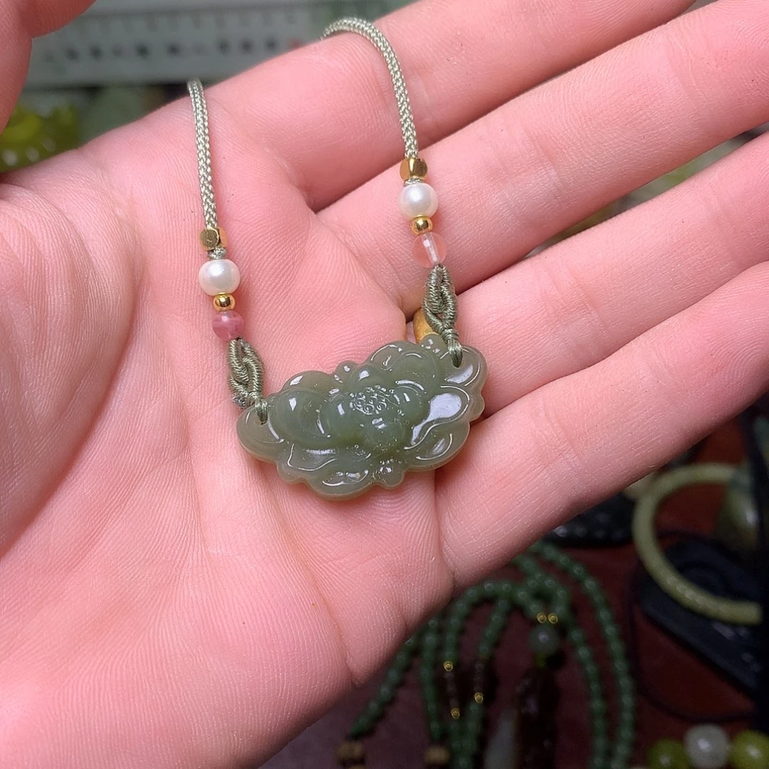 颈饰未镶嵌和田玉