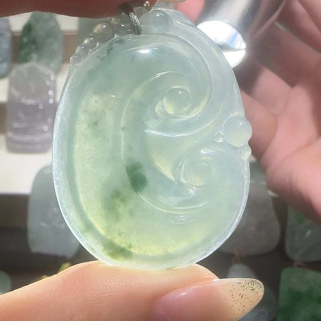 翡翠未镶嵌颈饰天然缅甸翡翠如意