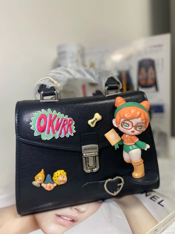 原创设计豆腐手提斜挎包