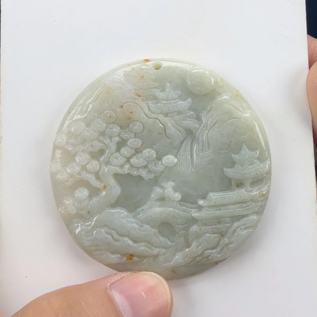 翡翠挂件未镶嵌翡翠