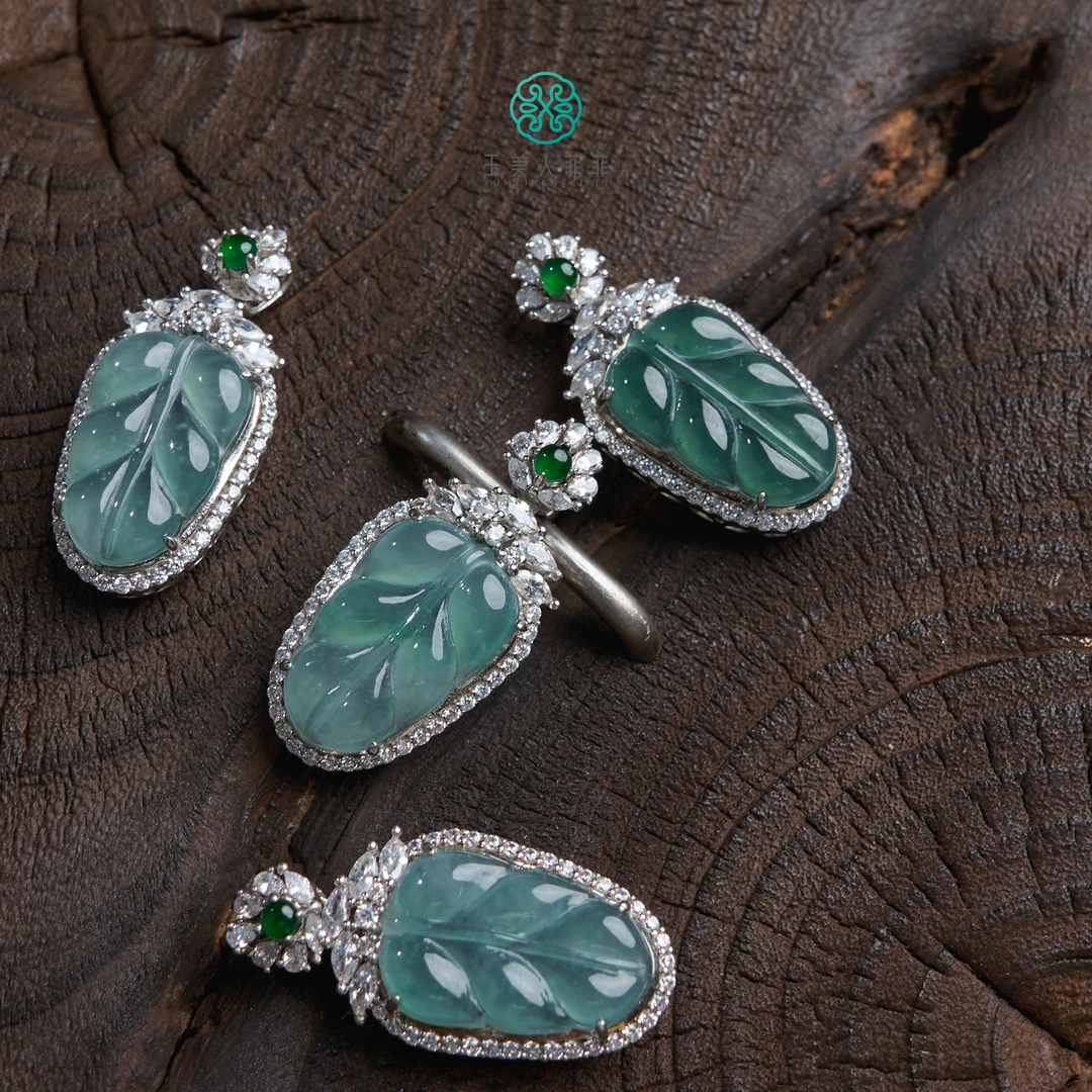 石惑珠宝/翡翠叶子吊坠约20*12mm/多样性发一