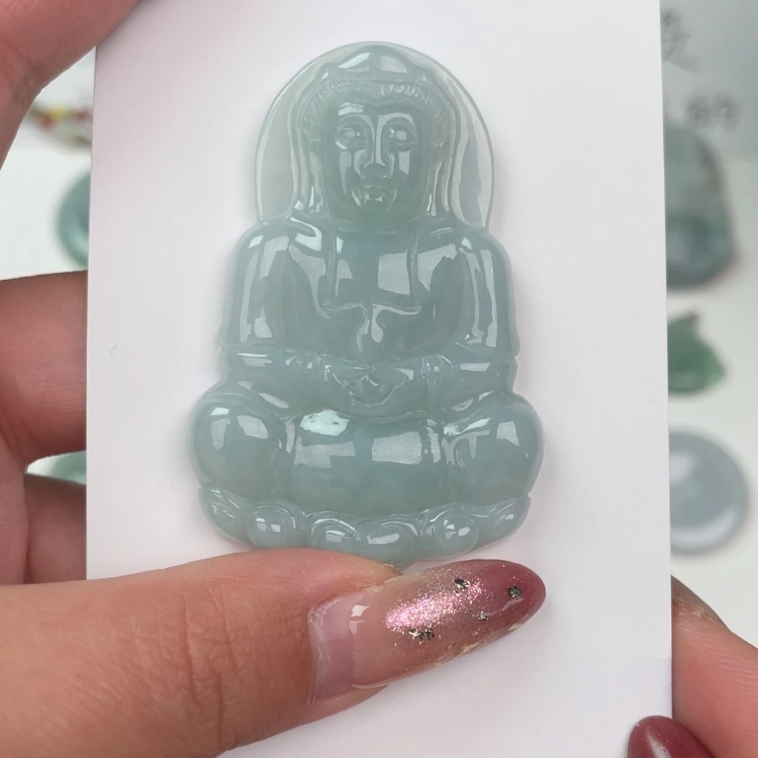 翡翠未镶嵌颈饰观音