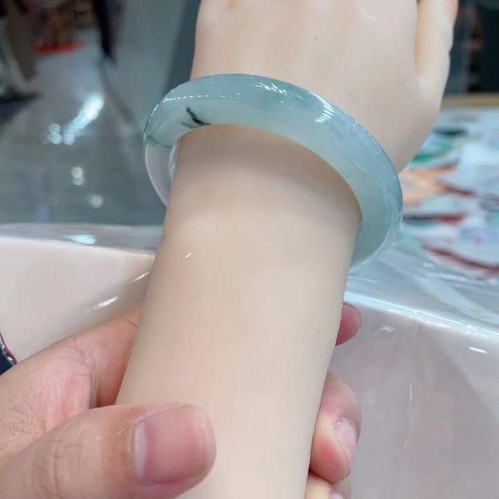 翡翠手镯未镶嵌买断