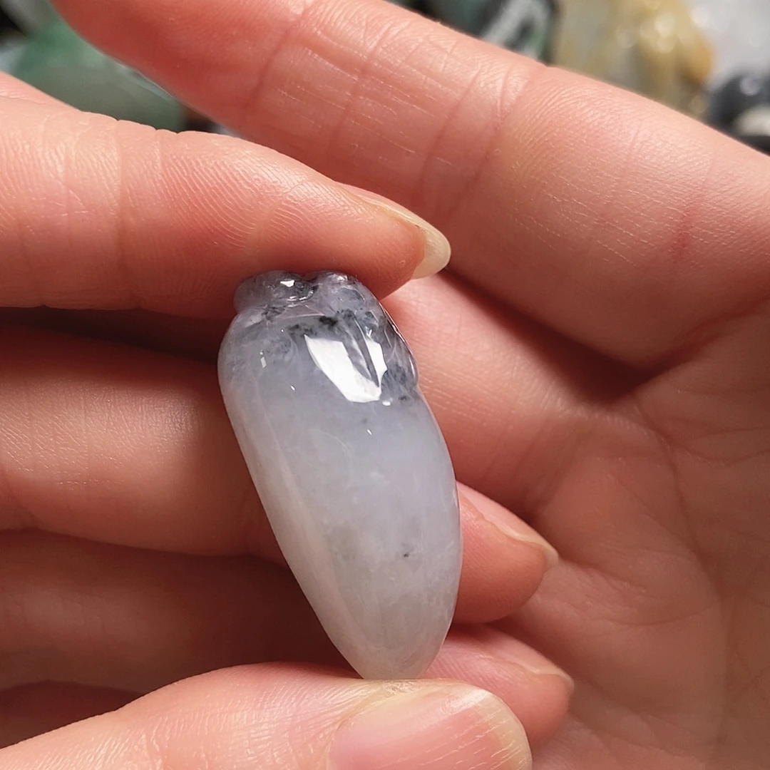 翡翠未镶嵌颈饰挂件