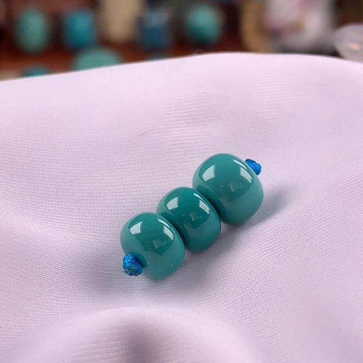 绿松石未镶嵌珠宝奇石8.4-7.8mm