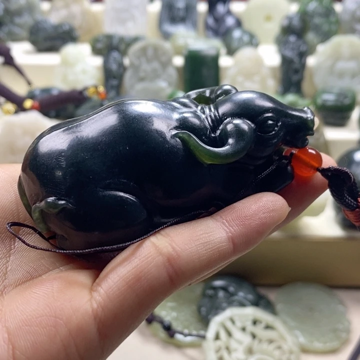 和田玉颈饰未镶嵌小*