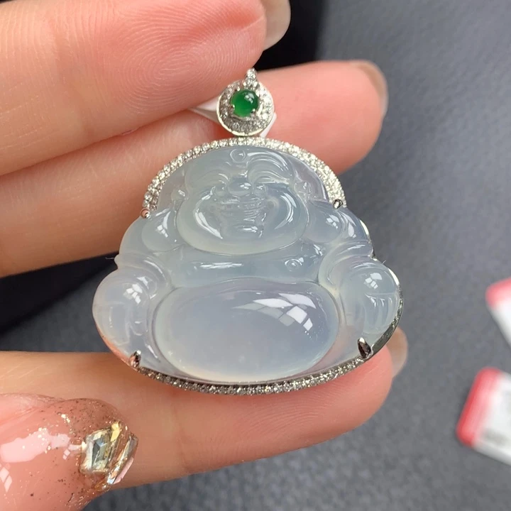 翡翠颈饰18K金镶嵌翡翠