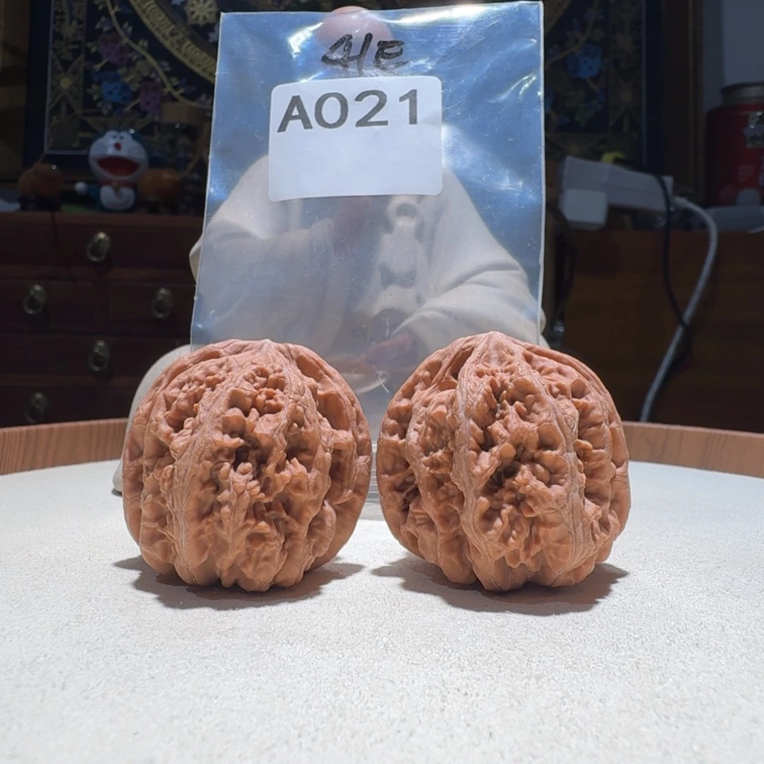 文玩核桃吊坠大粗筋