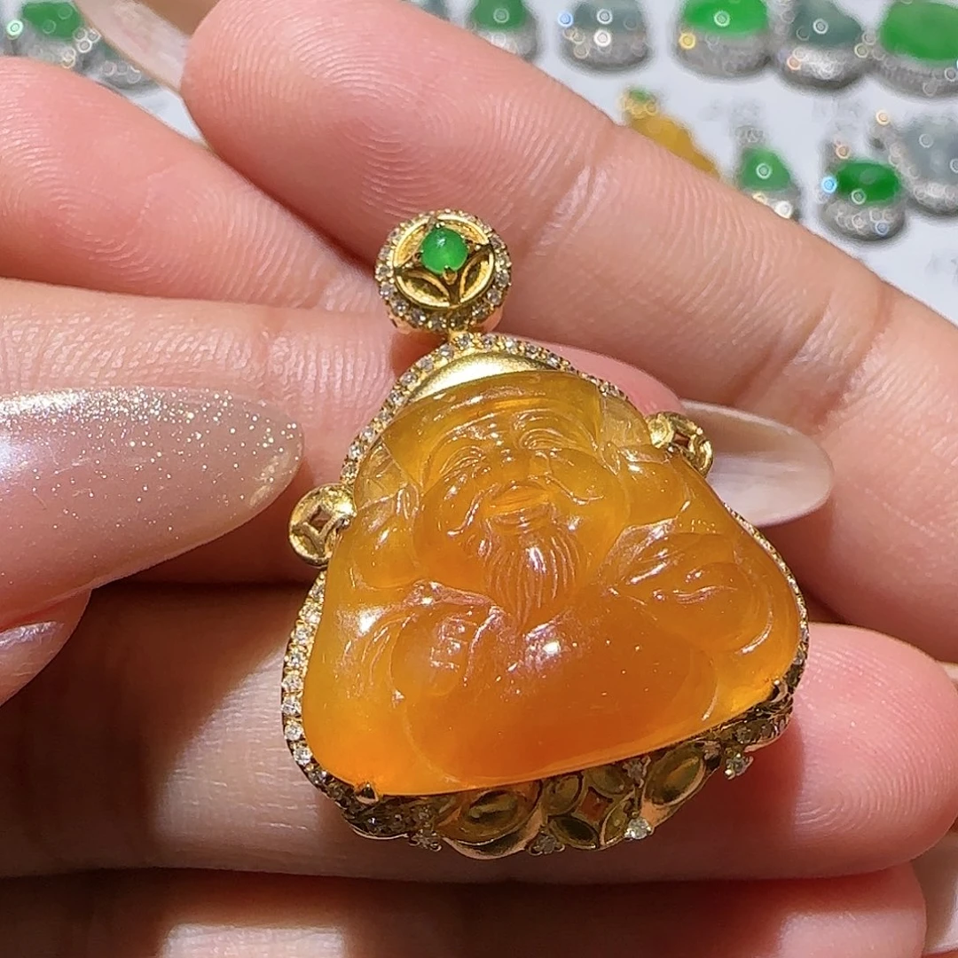 【闪购商品】颈饰18K金镶嵌翡翠天然