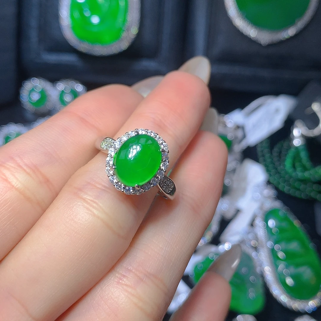 翡翠颈饰银S925镶嵌翡翠