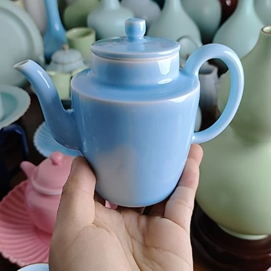 天青色等烟雨茶壶