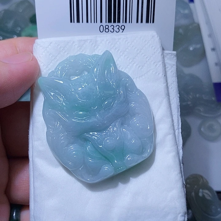 翡翠未镶嵌颈饰天光墟翡翠市场现金代购