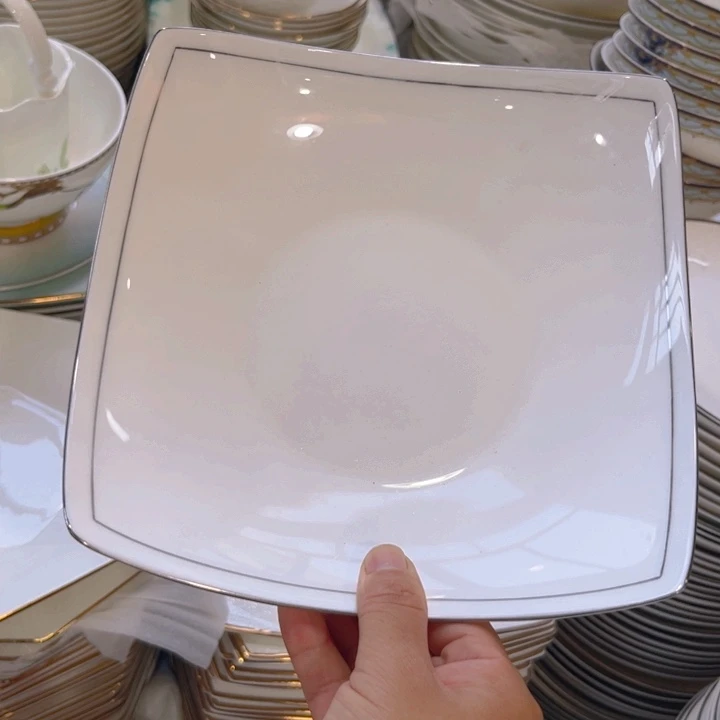 瓷片八寸方深盘两个微瑕