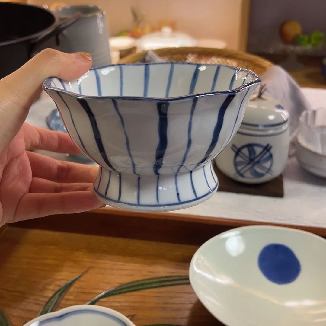瓷片高足线条日式饭碗19