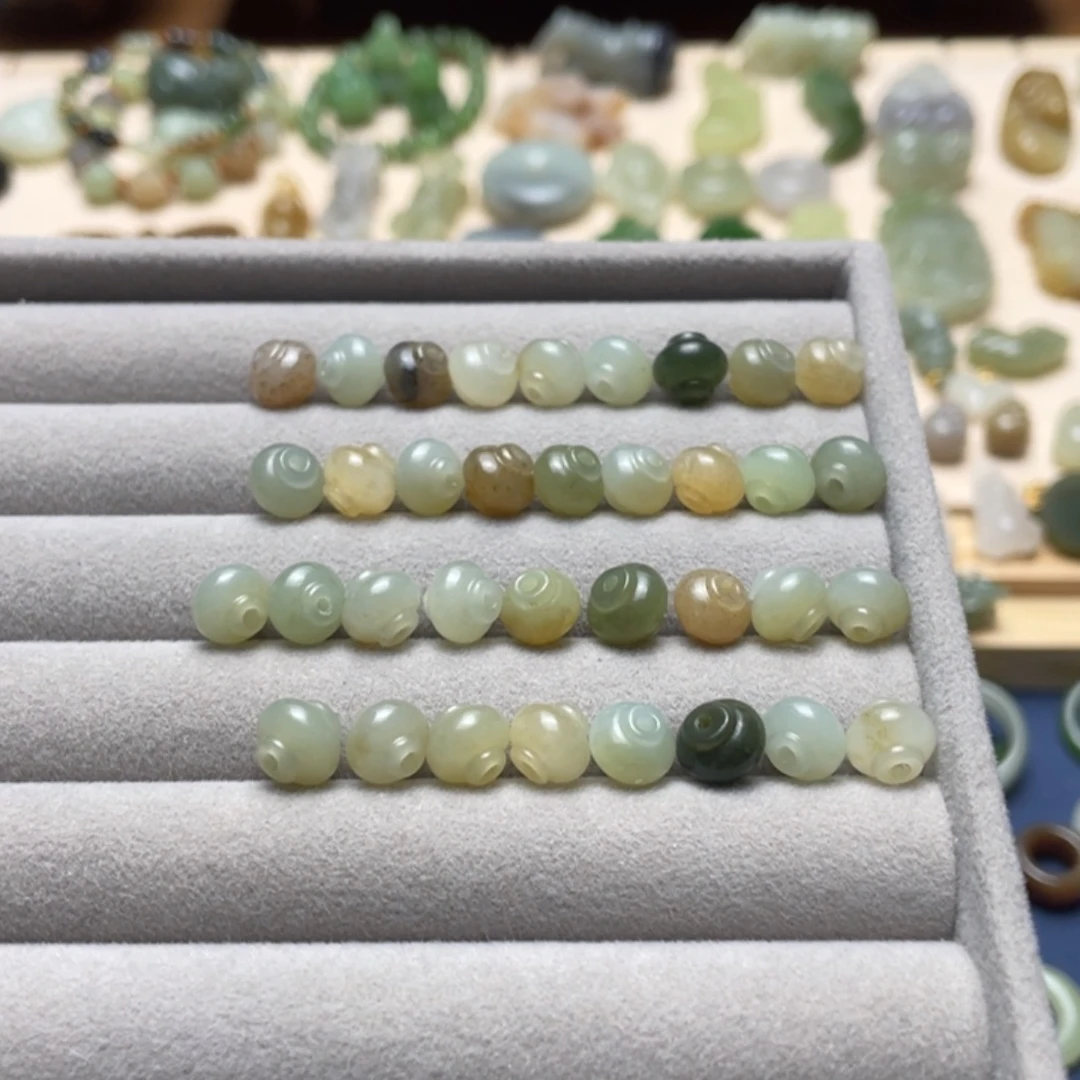 和田玉未镶嵌吊坠(不含链)一个