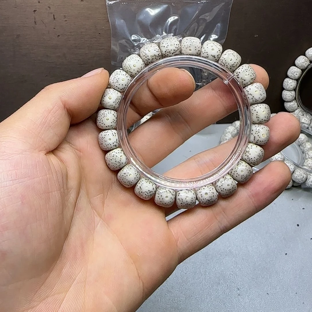 星月菩提手串H8。