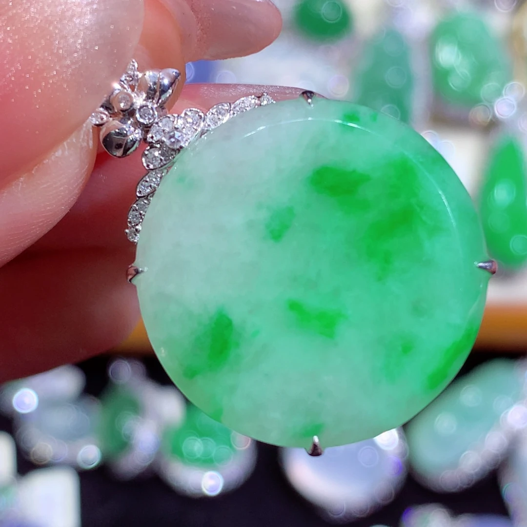 翡翠18K金镶嵌吊坠(不含链)