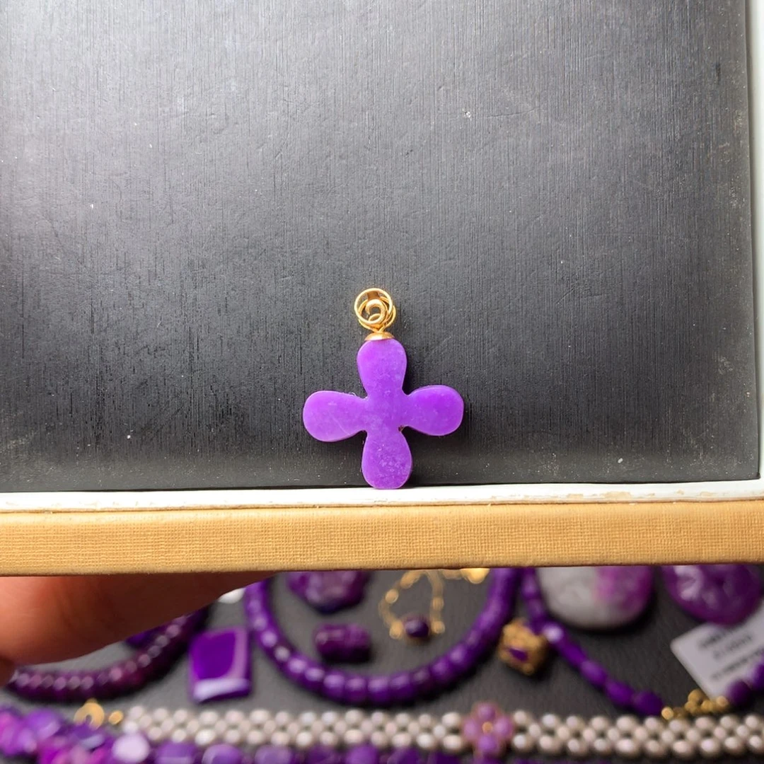 苏纪石（舒俱来）18K金镶嵌吊坠