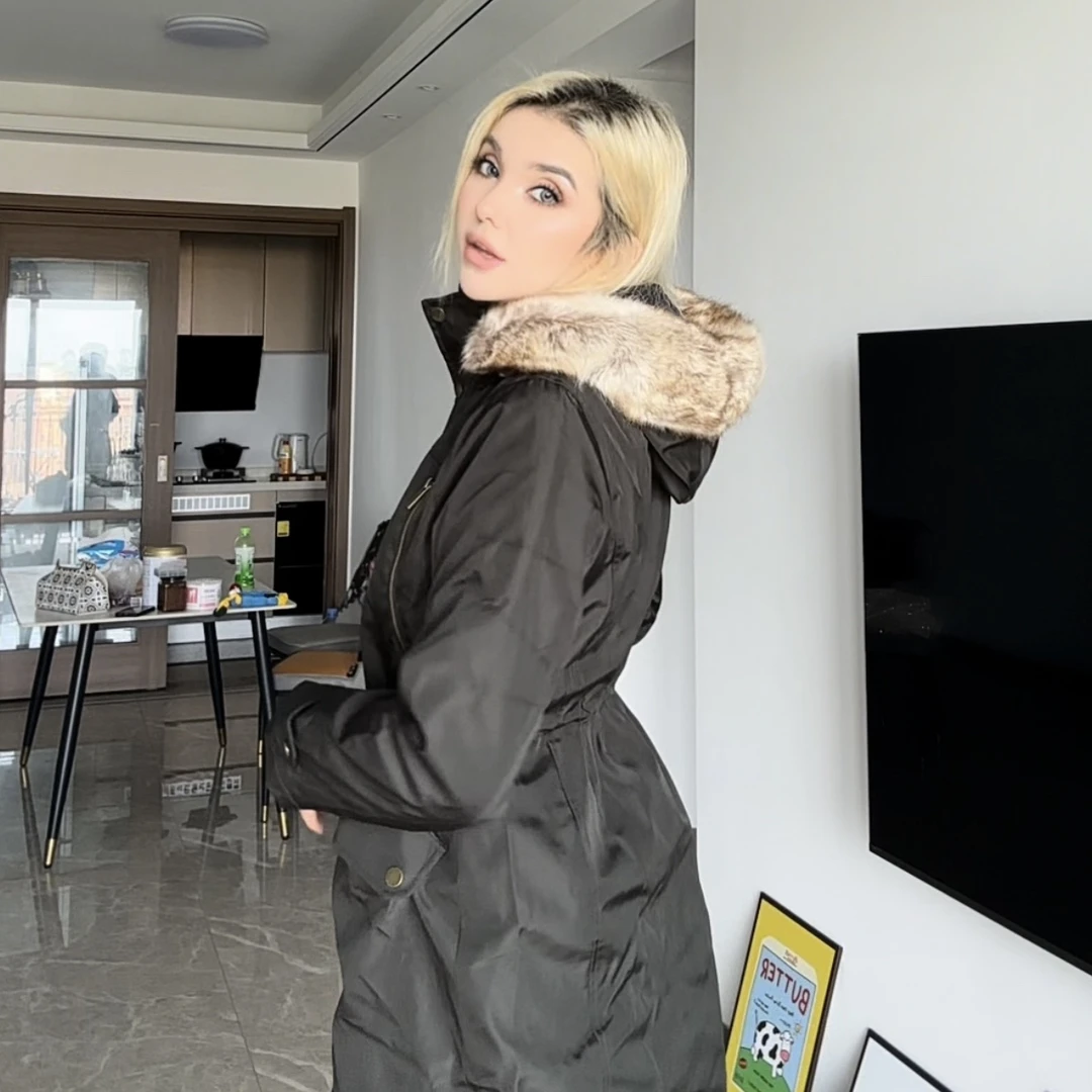 长款毛领尺码多样适合不同身材加厚冬季