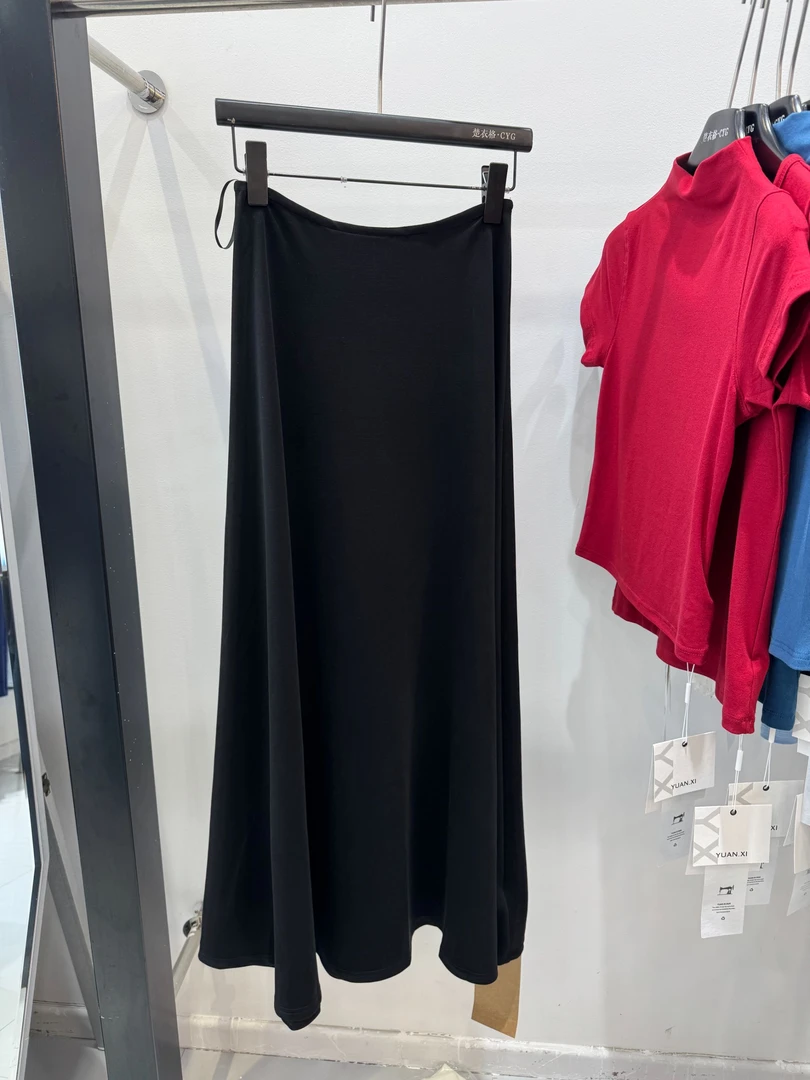 简约舒适显瘦半裙