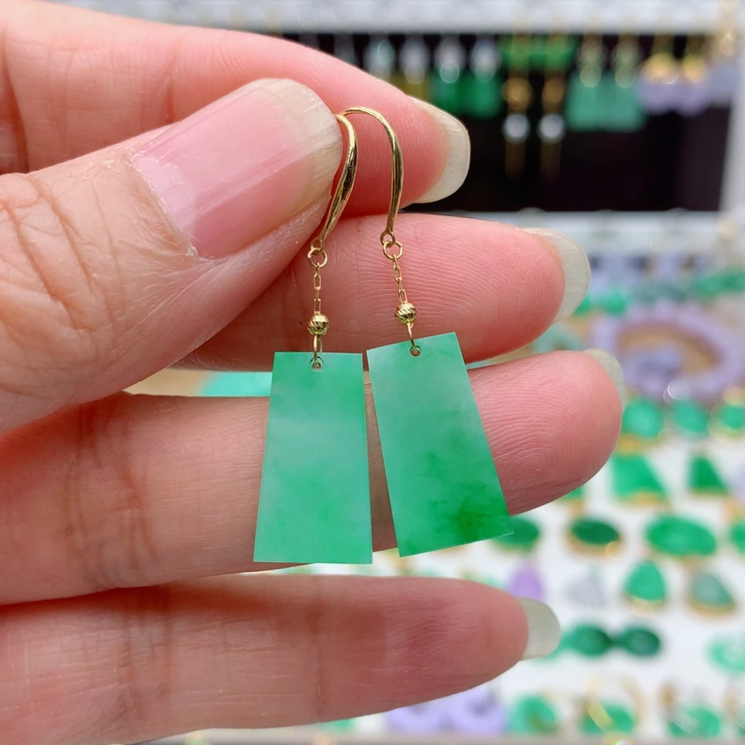 翡翠18K金镶嵌耳饰