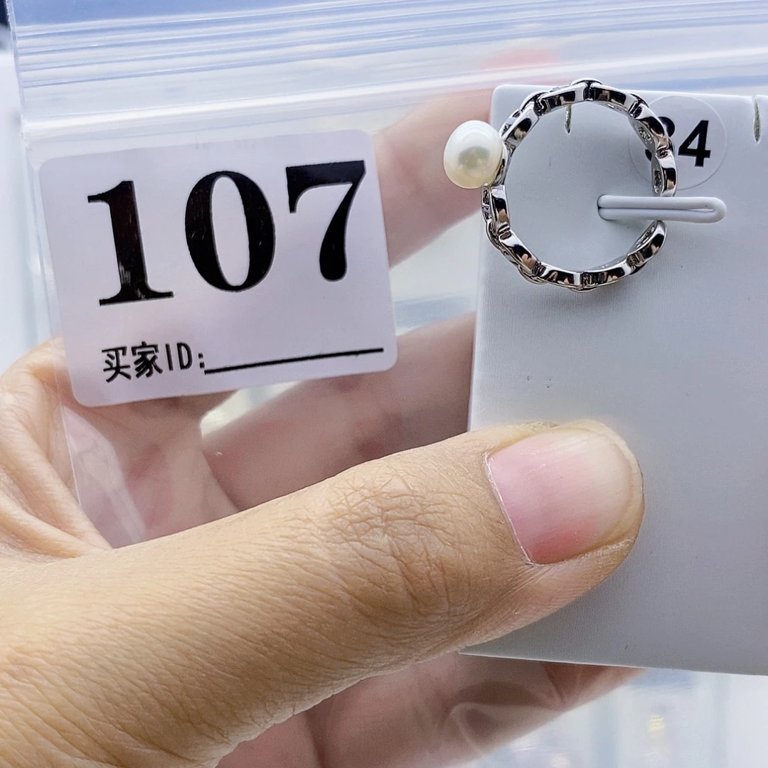 淡水珍珠钛钢颈饰