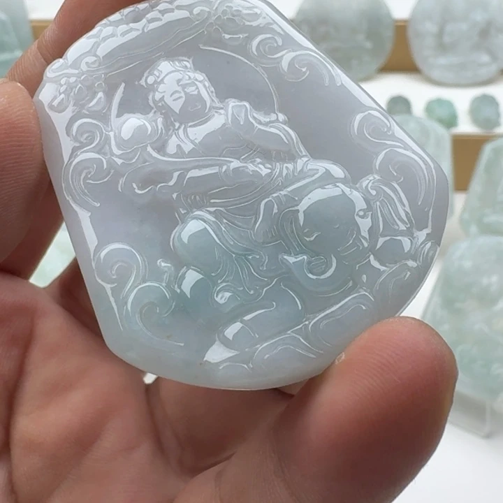 翡翠未镶嵌颈饰天然缅甸A货翡翠