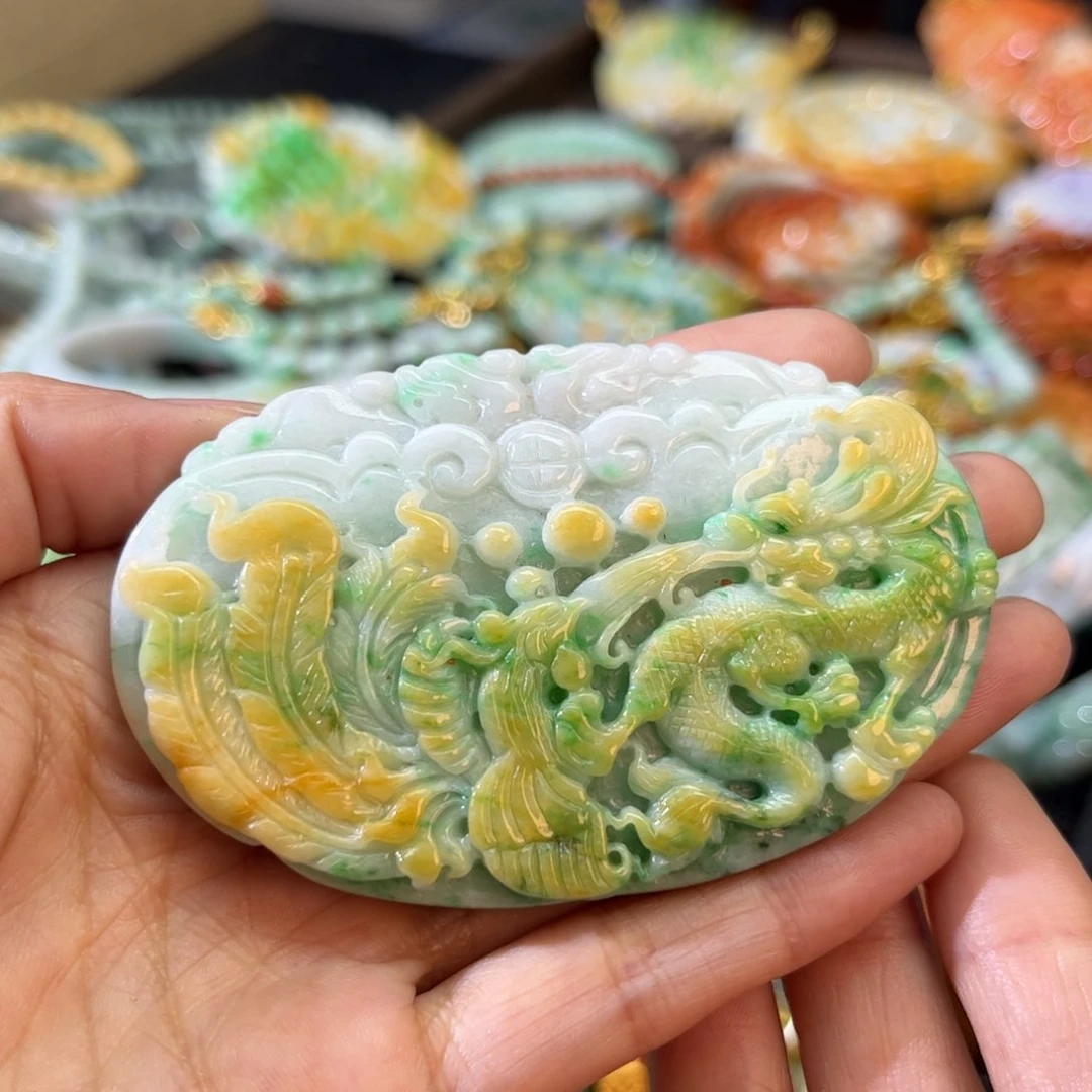 翡翠颈饰未镶嵌待编款